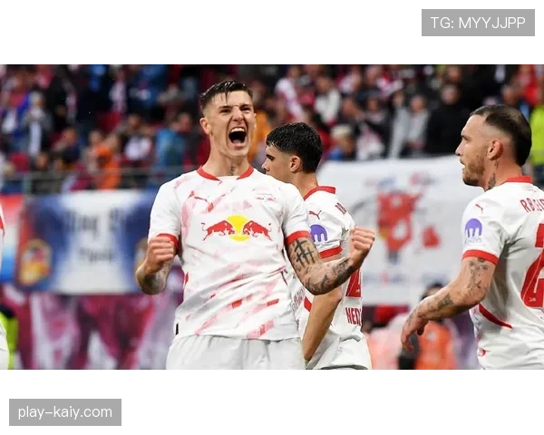 分析：德国“周一晚足球”转播模式遇冷，天空体育与德甲联盟面临合同重审压力